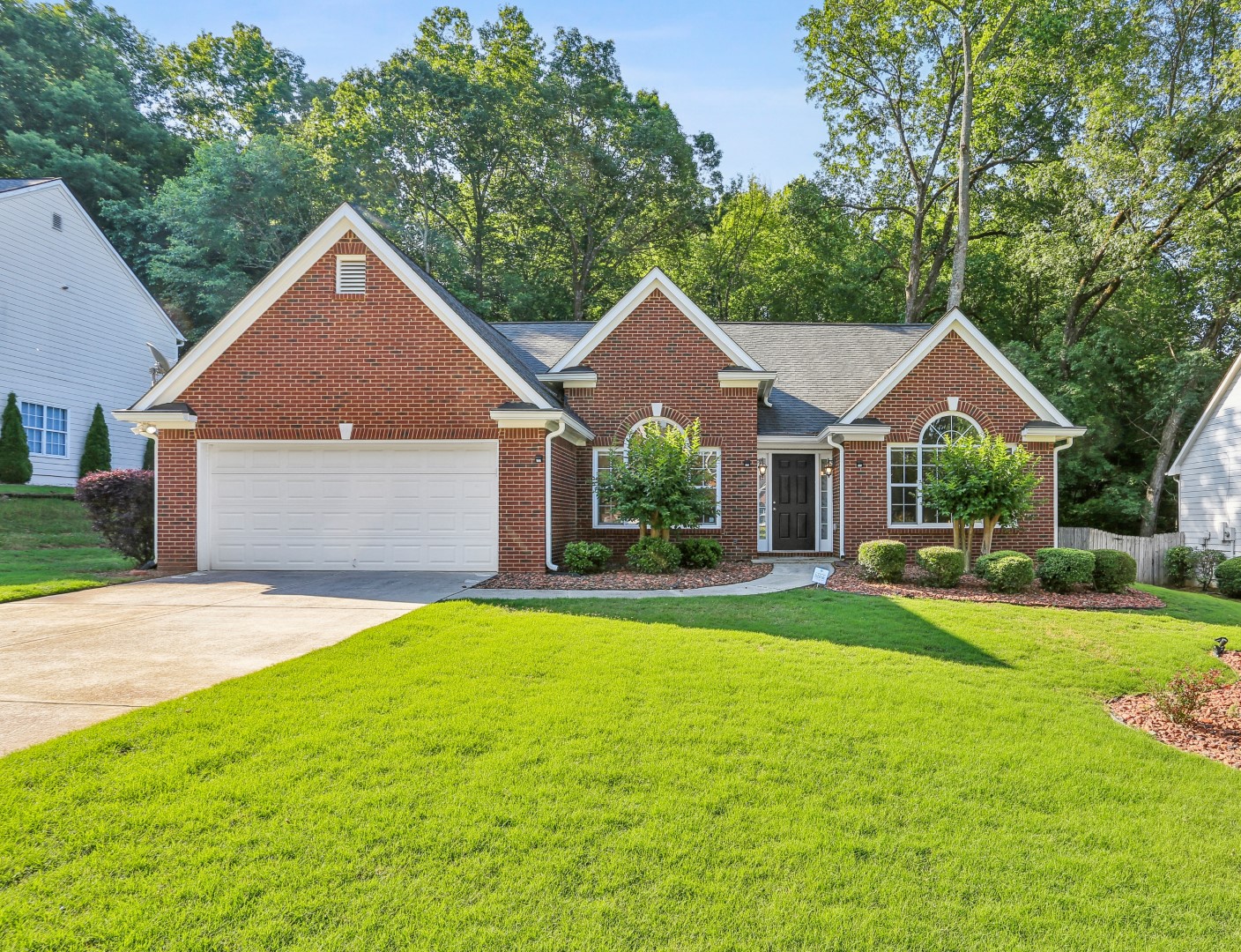 4395 Red Rock Point, Suwanee, GA 30024, 3BR/2BA Ranch for Lease at $2,900/month